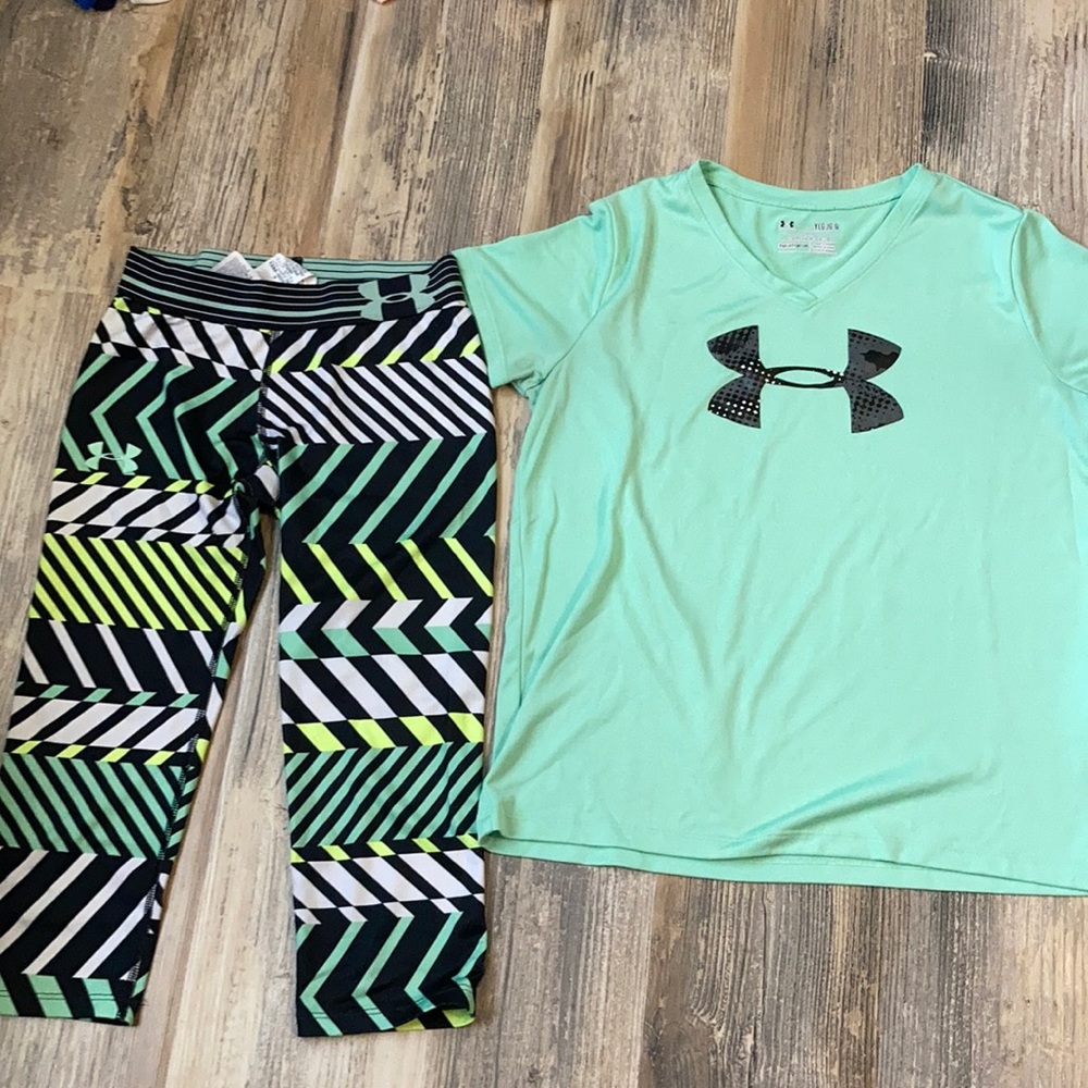 Kids Under Armour capri legging and t-shirt set